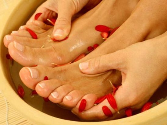 терапевтична вана за гъбички между пръстите на краката