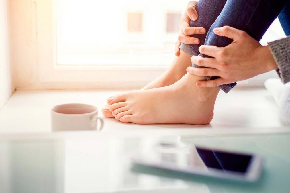 Гъбичките по ноктите на краката могат да се лекуват у дома